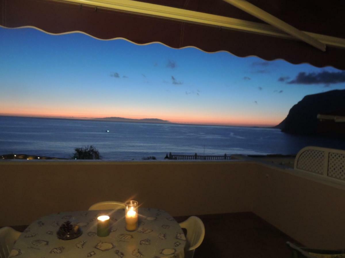 Апартаменти Romantic Retreat With Marine View Acantilado de los Gigantes Екстер'єр фото